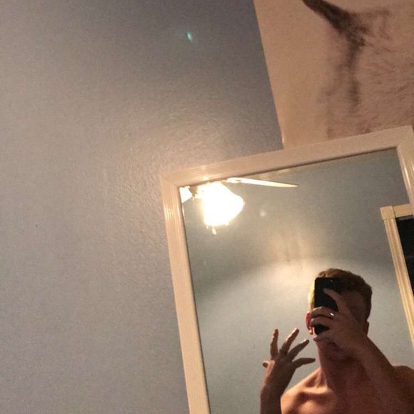 Meet your Posher, Kurtis - Picture 1 of 1